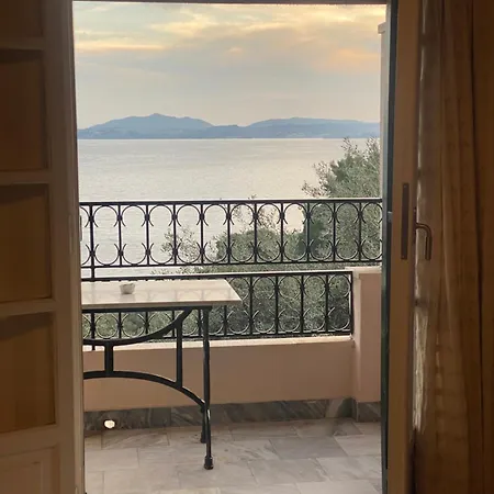 Apartamento Aphrodite & With Swimming Pool