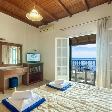 Apartamento Aphrodite & With Swimming Pool *