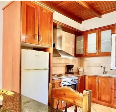 Apartment Aphrodite & With Swimming Pool Corfu (city)