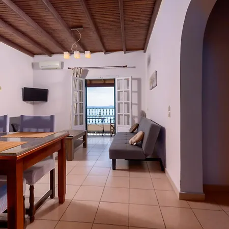 Aphrodite & With Swimming Pool Appartement *