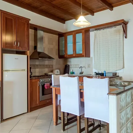 Aphrodite & With Swimming Pool Niszáki