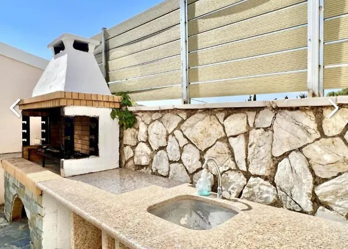 Aphrodite & With Swimming Pool Apartment *