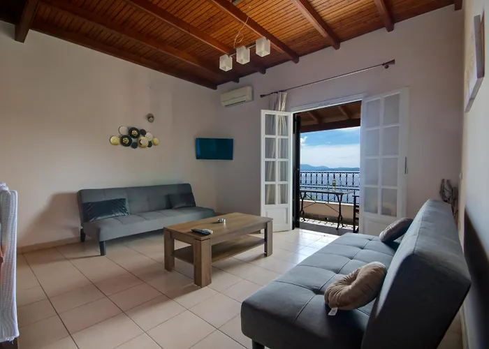 Apartment Aphrodite & With Swimming Pool