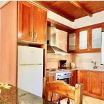 Apartment Aphrodite & With Swimming Pool Nisaki (Corfu)