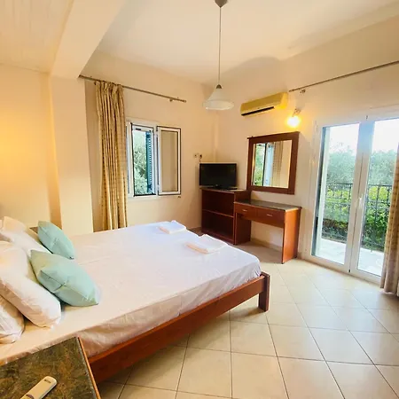 Aphrodite & With Swimming Pool Apartament Nisaki (Corfu)