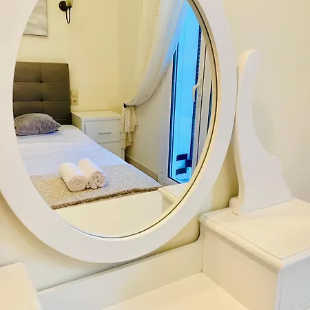 Aphrodite & With Swimming Pool Apartament Nisaki (Corfu)