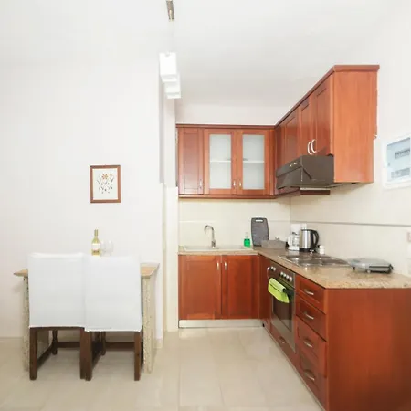 Aphrodite & With Swimming Pool Apartament Nisaki (Corfu)